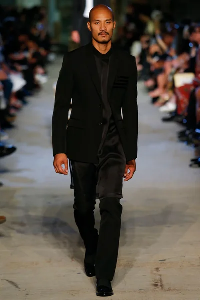 Look 31